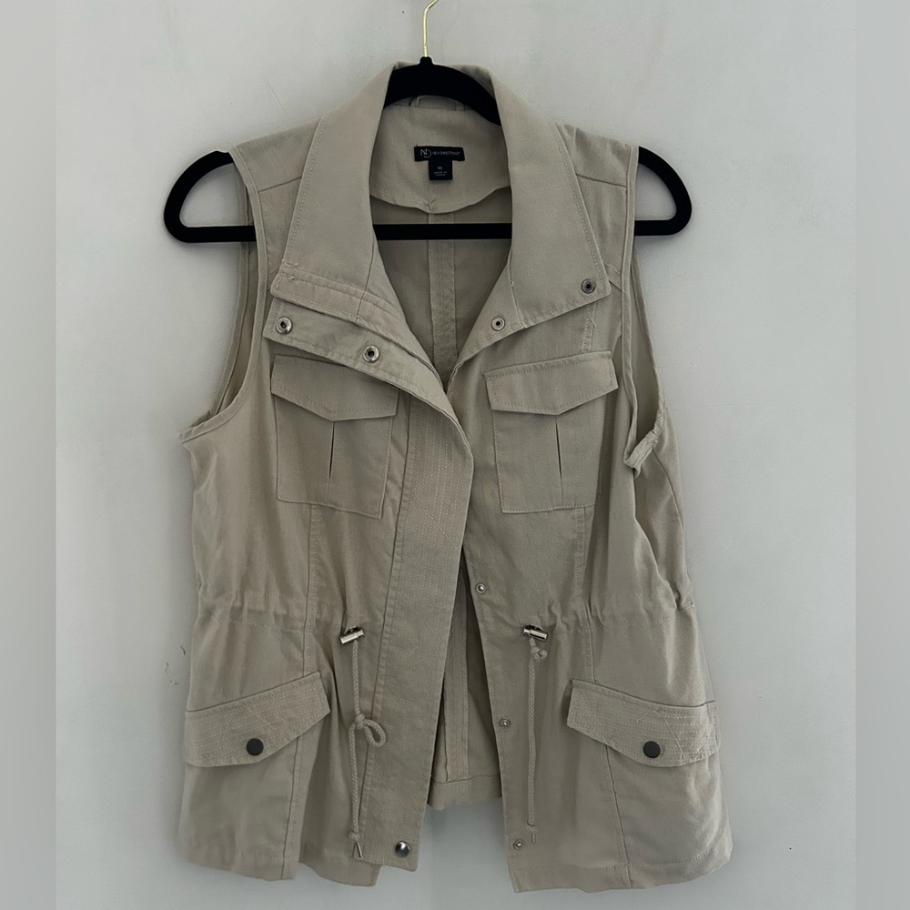 New Directions Khaki Sleeveless Vest